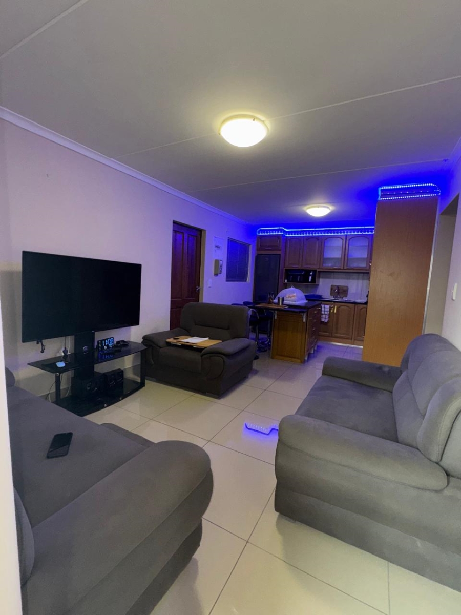 2 Bedroom Property for Sale in Guldenland Western Cape